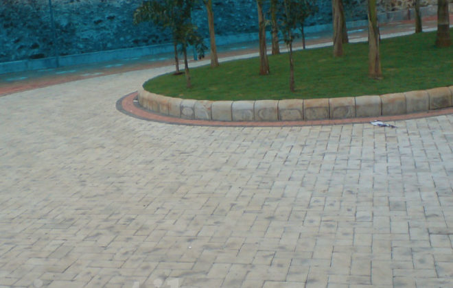 Laid out Kerbstone